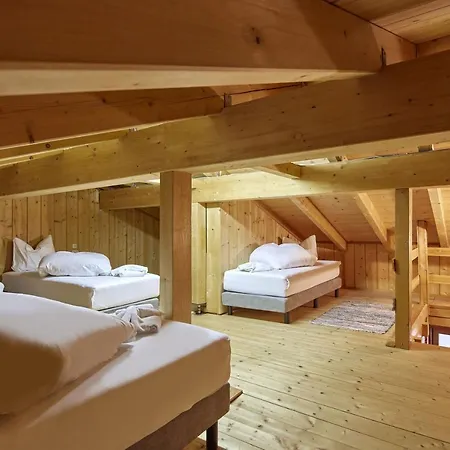 Brabander Huette By Pferd Auf Wolke * Гашум